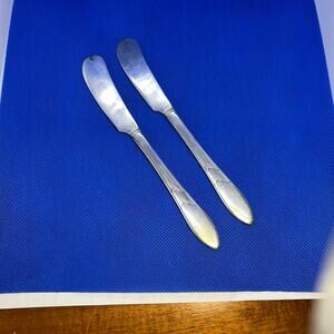Rogers "Lady Hamilton" Silver Plate Butter Knife (2) Knives Antique